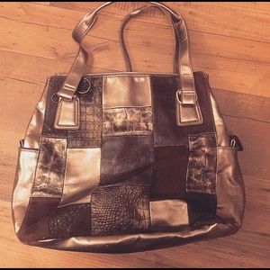 ✨BUENO GOLD/BROWN PURSE✨