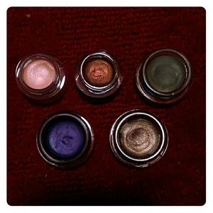 Cream eyeshadows