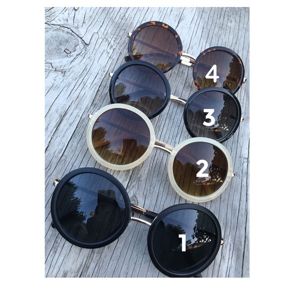 Round Sunglasses - Picture 7 of 7