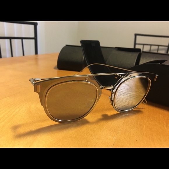 Silver mirror sunglasses