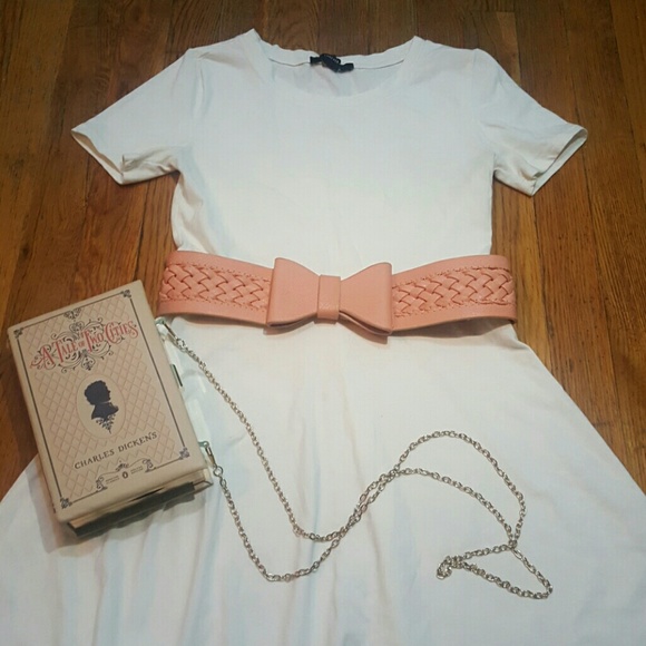 Bow Buckle Belt