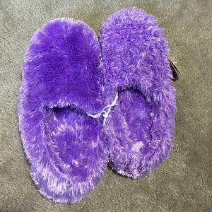 Kohl's brand Purple Fuzzy Slippers