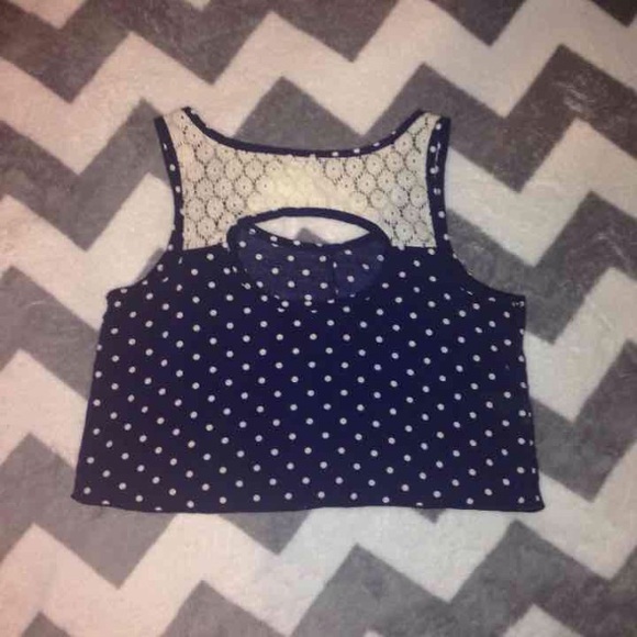 Crop top - Picture 2 of 2