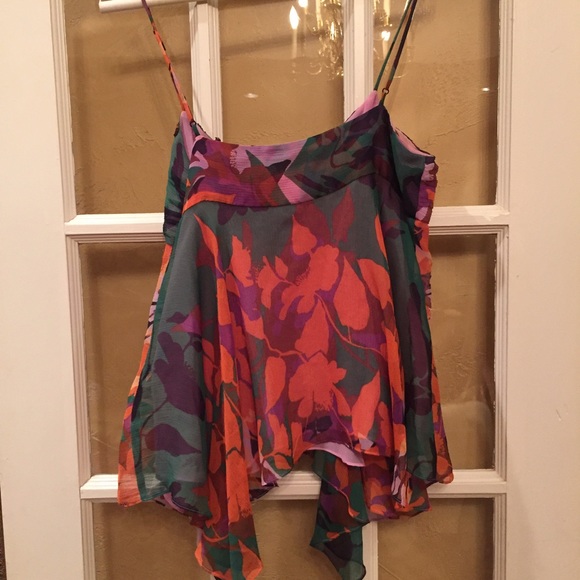 BCBG flowy top - Picture 3 of 4