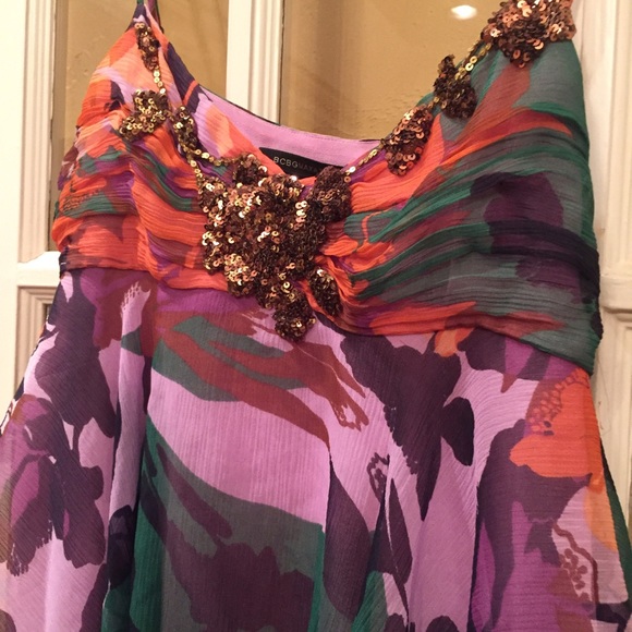 BCBG flowy top - Picture 4 of 4