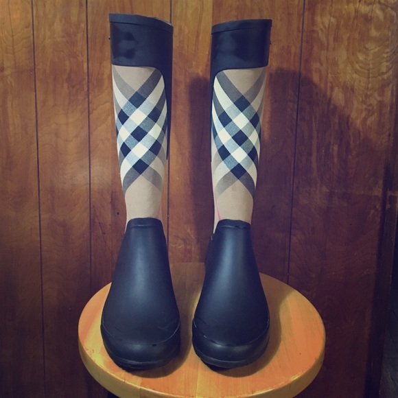 Burberry "House Check Rain Boots".