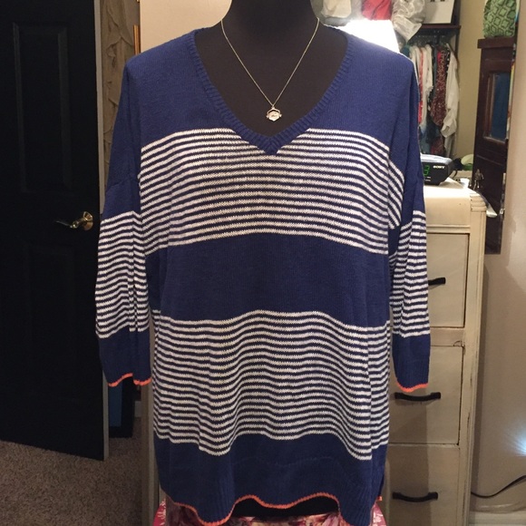 Old Navy Sweaters - GIFTED - Ultra Lightweight Sweater from Old Navy
