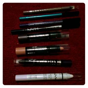 Eyeliners & Eyeshadow bases