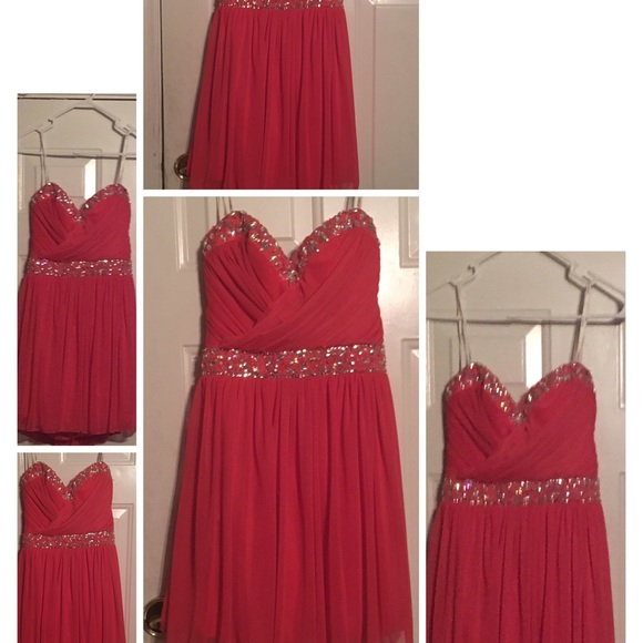Dress - Picture 2 of 2