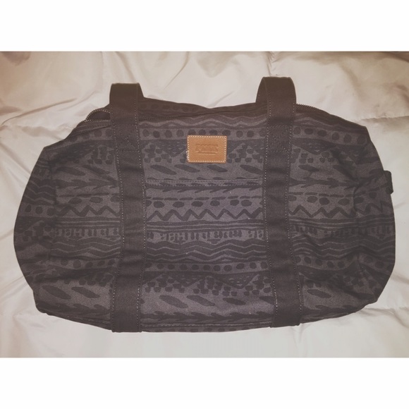 duffle bag // Victoria's Secret PINK✨