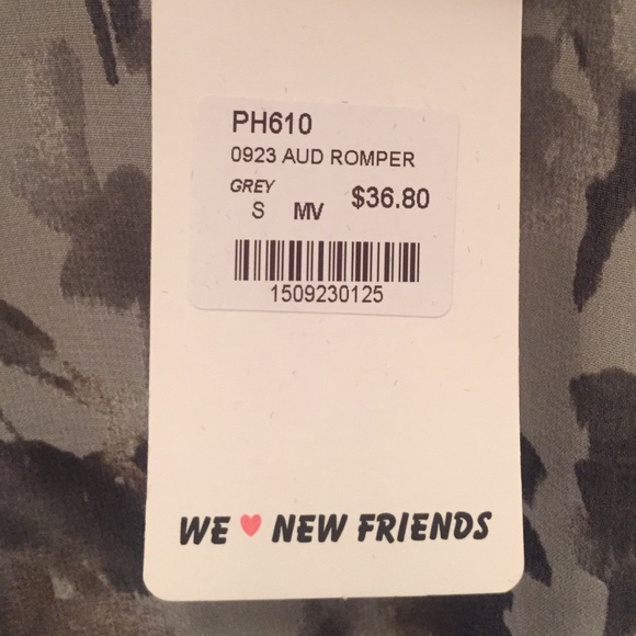 Romper - Picture 3 of 4