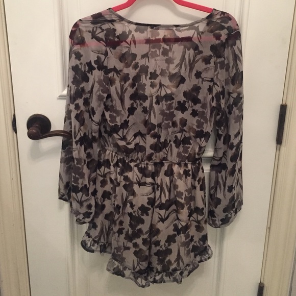 Romper - Picture 4 of 4