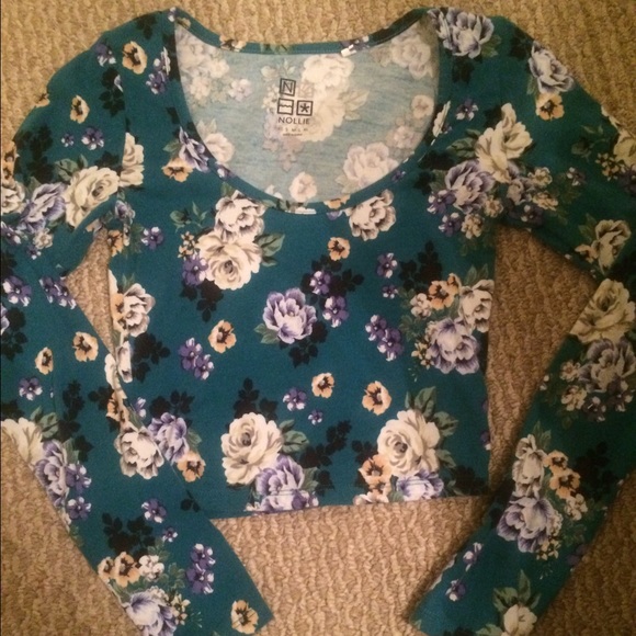 Pacsun floral long sleeve crop top