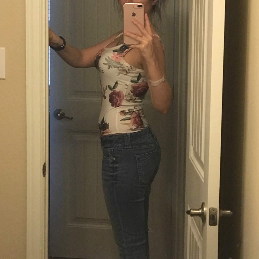Express Jeans - Picture 3 of 8