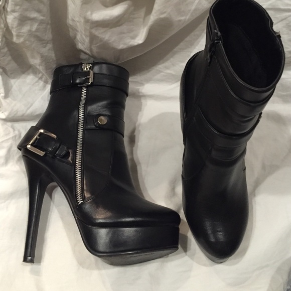 Boots + perfect heels ❤️ Charles by Charles David