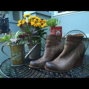 Kork Ease Booties gently worn