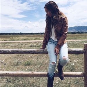 Meet your Posher, Madison