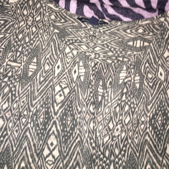 American Eagle Long Sleeve - Picture 2 of 2