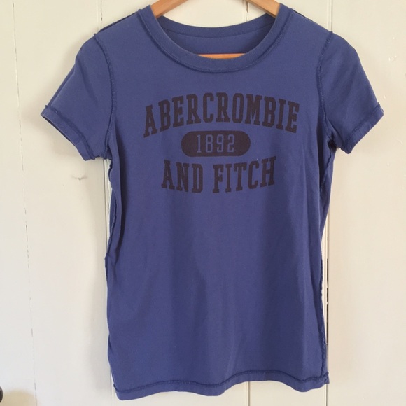 Abercrombie & Fitch Tops - A&F reversible T