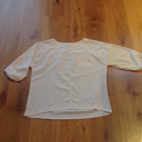 Ivory blouse - Picture 2 of 4