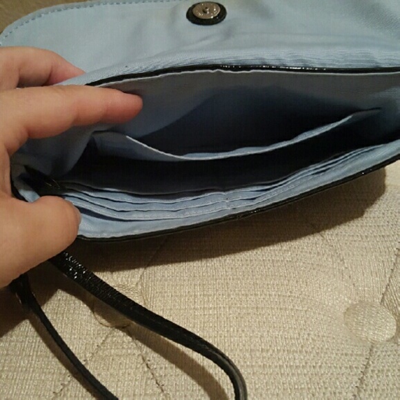 Authentic Coach Clutch - Picture 2 of 4