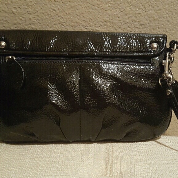 Authentic Coach Clutch - Picture 3 of 4