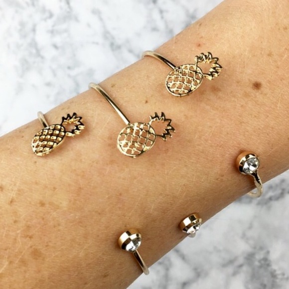 Sweet! 🍍14k gold plated cuff - Picture 3 of 3