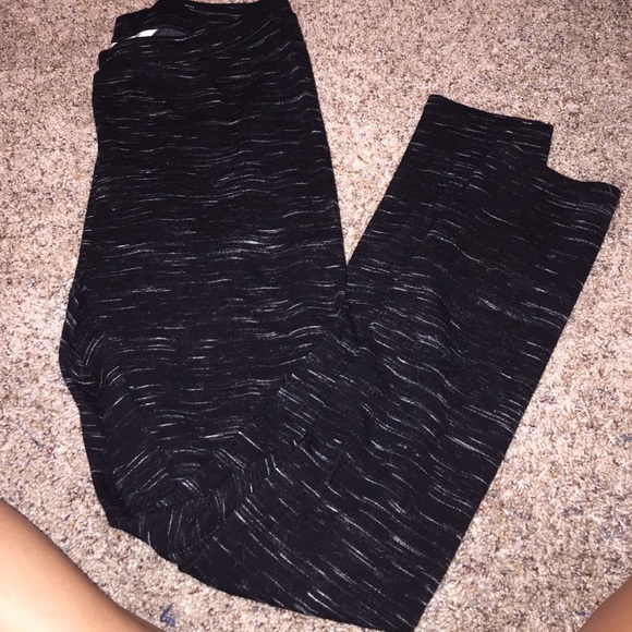 Lauren Conrad Black Leggings - Size M