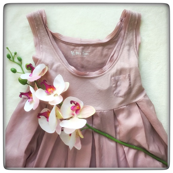 VS Dress, medium (fits more of a large)