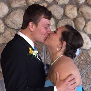 Meet your Posher, Becca