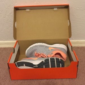 New Perfect Condition Women's Nikes
