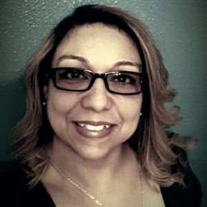 Meet your Posher, Paula