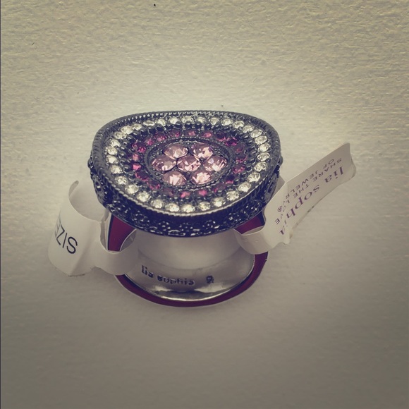 Lia Sophia Purple Reign statement ring NWT size 8