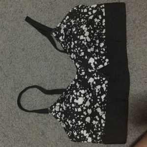 Fabletics Malindi criss cross back sports bra