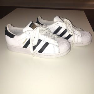 Adidas superstars youth