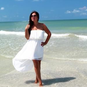 Meet your Posher, Lara