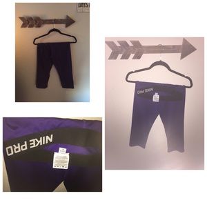 Nike pro capris