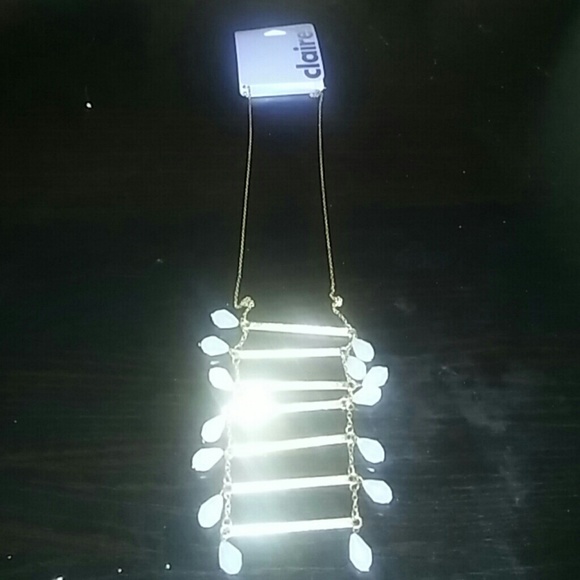 "Claire's" Ladder Necklace
