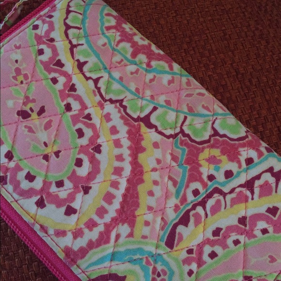Vera Bradley Capri Melon. retired - Picture 4 of 4