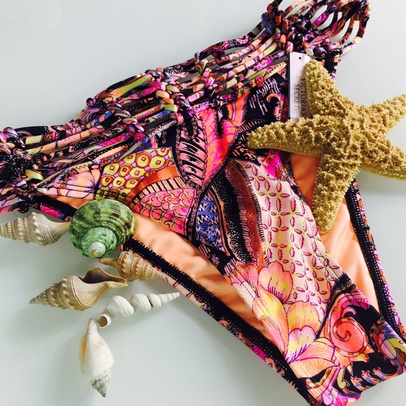 Victoria Secret The Macramé Itsy Bottom - Picture 2 of 4