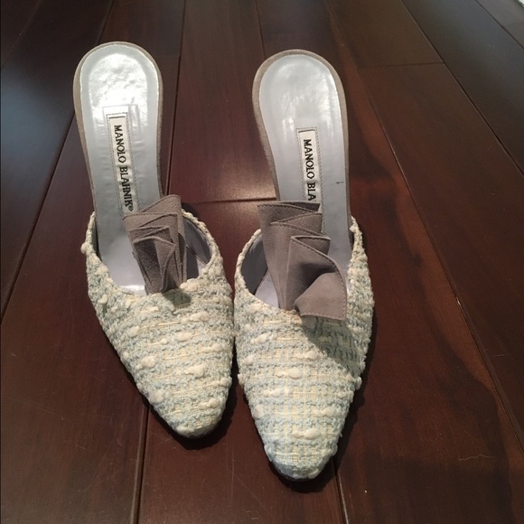 Manolo Blahnik shoes, never worn - Picture 3 of 3