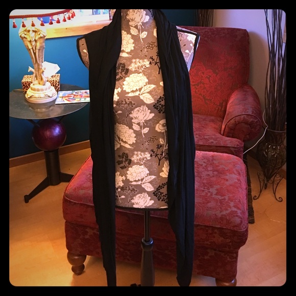 NWT Converse vest with attached scarf