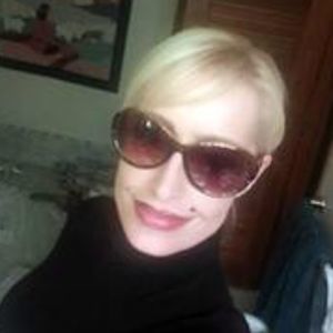 Meet your Posher, Jeanine