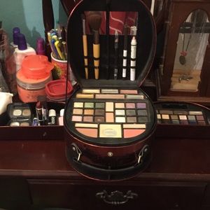 HUGE Makeup Kit