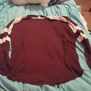 🛇🛇SOLD🚫🚫VS PINK long sleeved maroon shirt