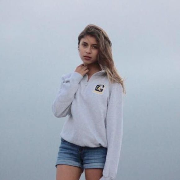 Meet your Posher, Bella