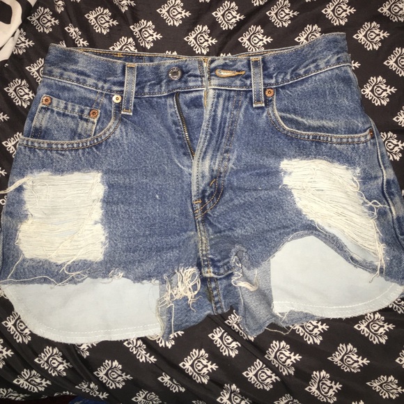 Levi High Waisted shorts