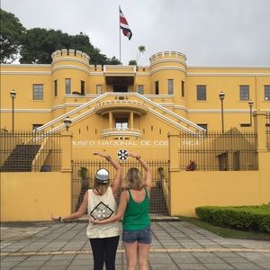 Meet your Posher, Liz