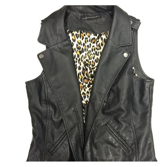 Signature Faux Leather Vest Small