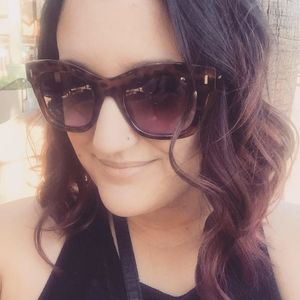 Meet your Posher, Eliza